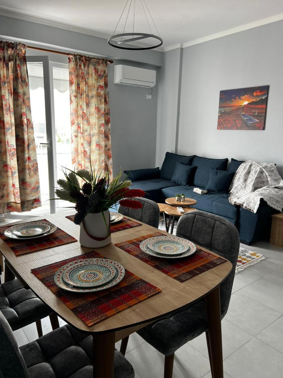 Night Star Apartment Tirana