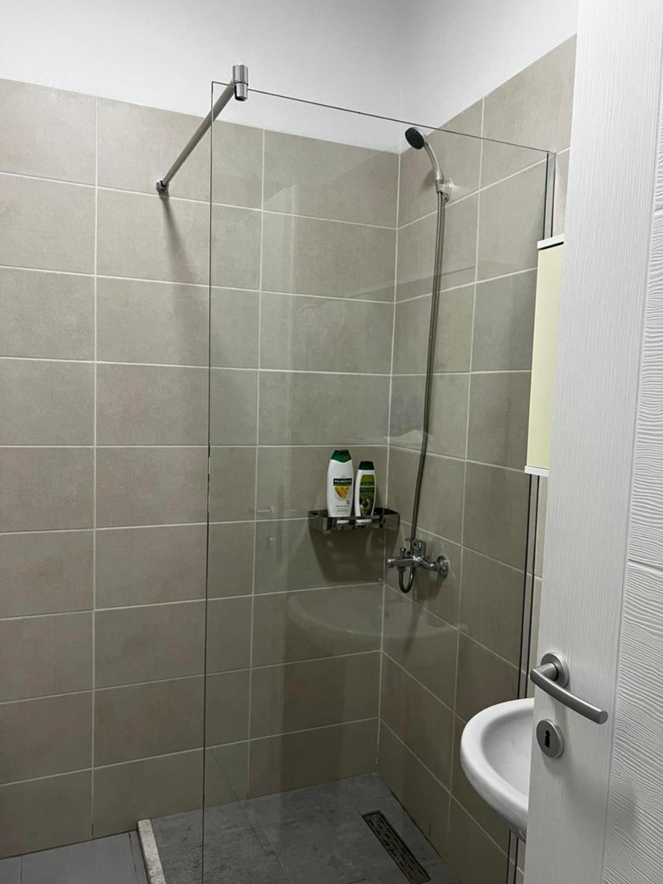 Apartment Night Star Tirana